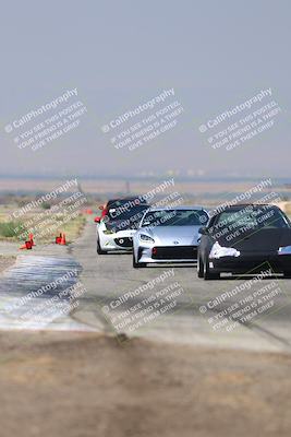 media/Sep-20-2025-Extreme Speed (Sat) [[1fcc23683c]]/Orange (Mid Intermediate)/Session 2 (Sunrise)/